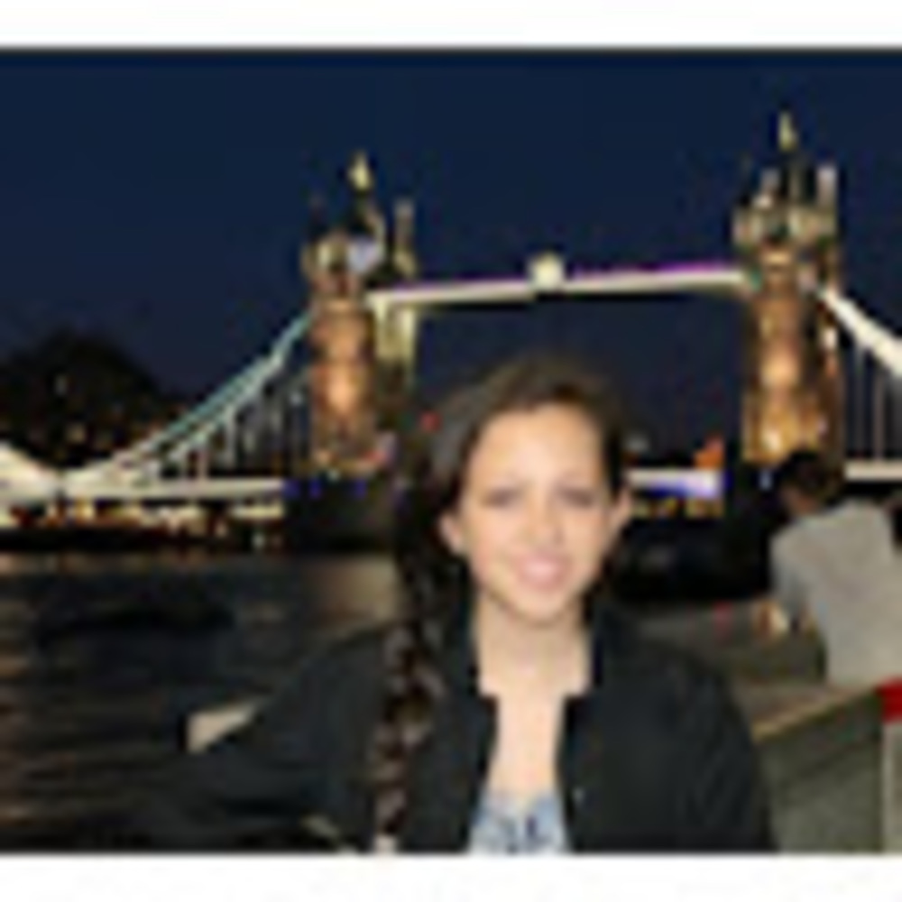 Meet your Posher, Valeria